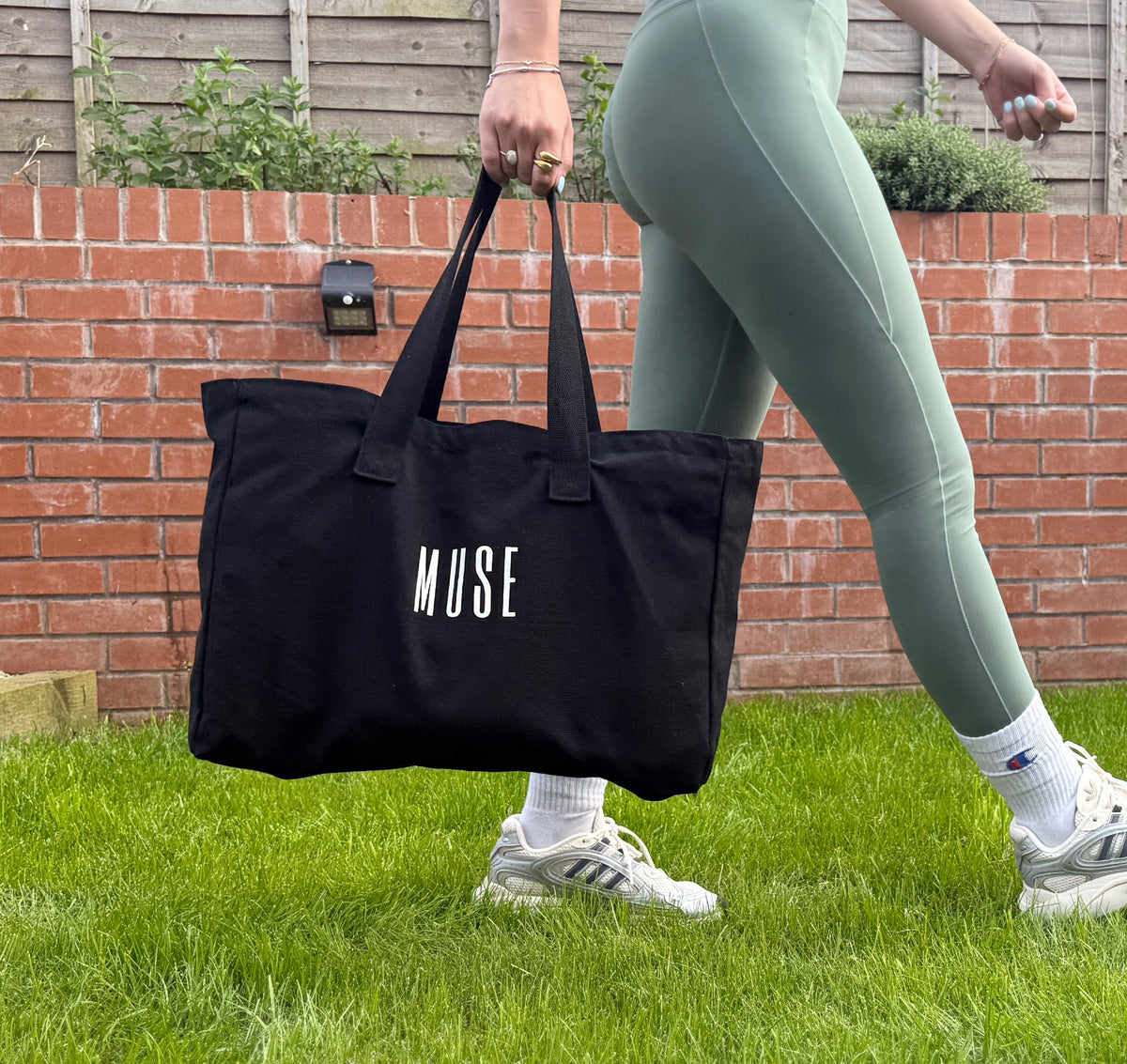 Triple Compartment Purse Muse